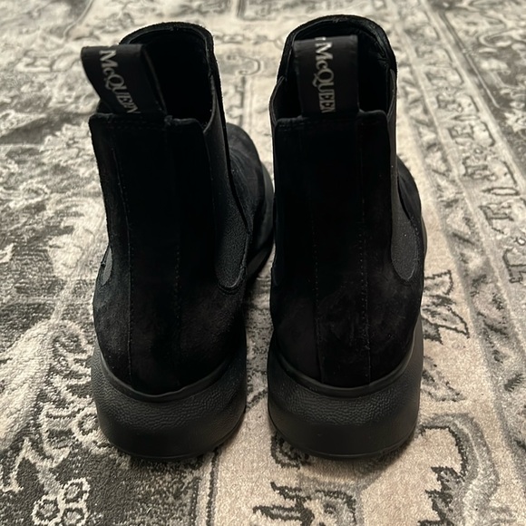ALEXANDER MCQUEEN Black Suede Chelsea Ankle Boots, 37 - Picture 8 of 16